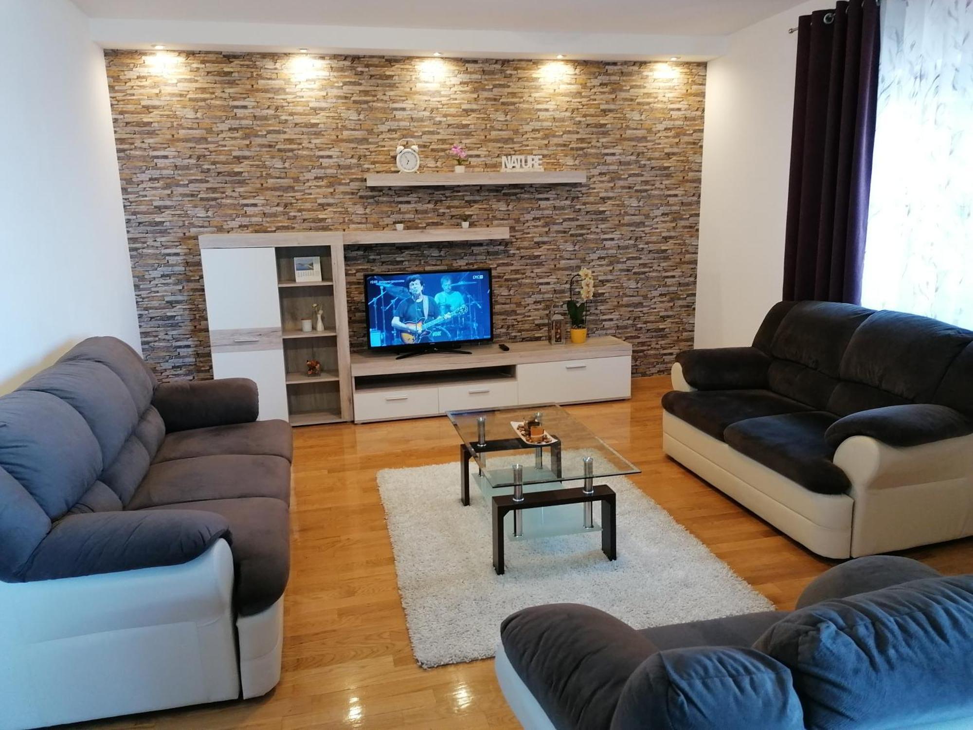 Apartmani Gordana بيبينيا المظهر الخارجي الصورة